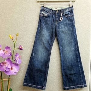 Diesel girls size 7 distressed jeans